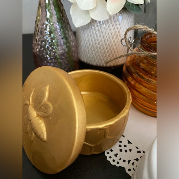 🆕🐝 “BEE LOVERS” GLASS TEA LIGHT HOLDER & DECORATIVE CONTAINER COLLECTION. NEW! - Picture 7 of 12